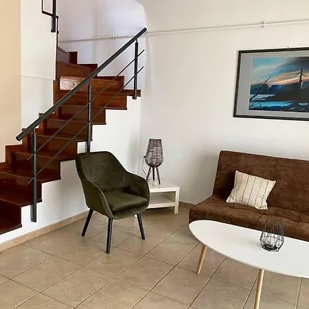 Apartman Comfy And Modern Maisonette Lamía