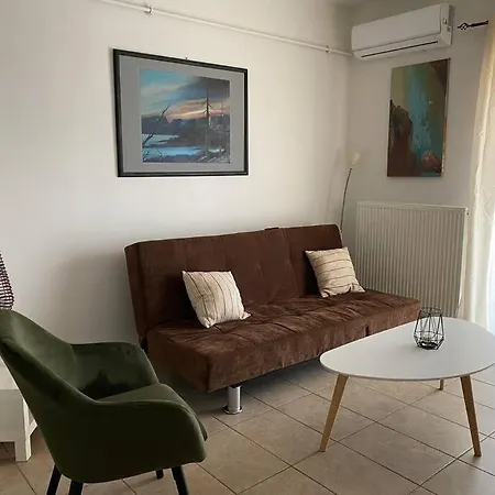 Comfy And Modern Maisonette Apartman